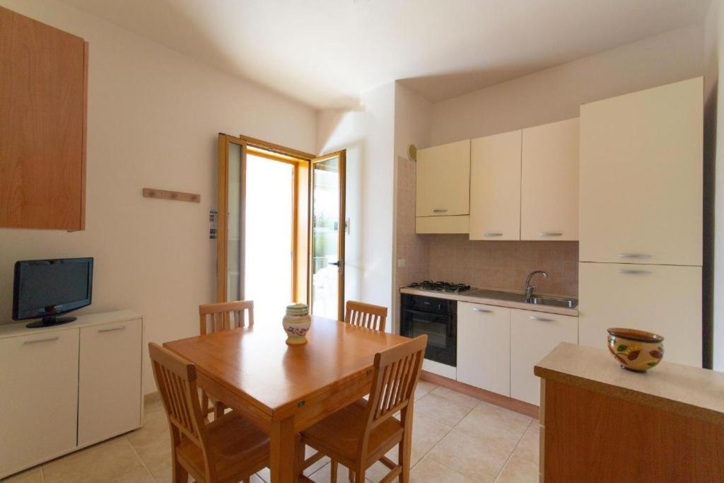 Blue Area Apartments - Fromhometosalento Torre dell'Orso Zewnętrze zdjęcie
